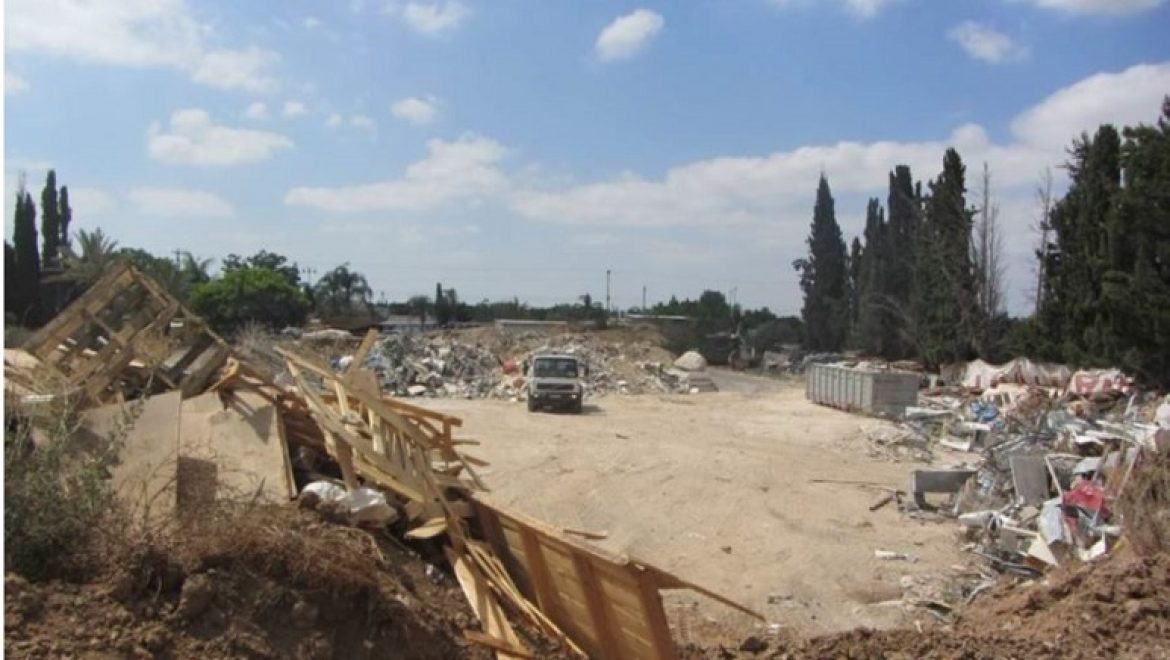 המשרד להגנת הסביבה סגר תחנת מעבר בלתי חוקית לפסולת במושב הודיה